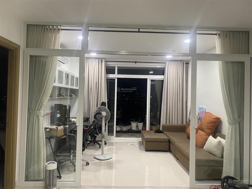 Chính chủ cần bán căn hộ ngọc lan quận 7. diện tích 96m2, 2pn, 2wc. có nội thất