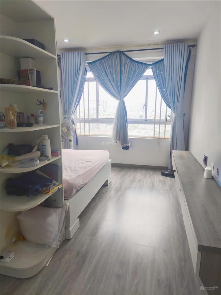 Chính chủ cần bán căn hộ ngọc lan quận 7. diện tích 96m2, 2pn, 2wc. có nội thất
