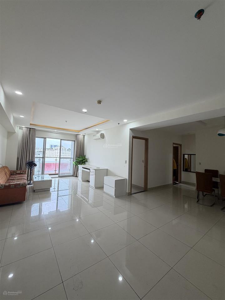 Cần cho thuê căn hộ cosmo quận 7. 78m², 2pn, 1wc. giá tốt