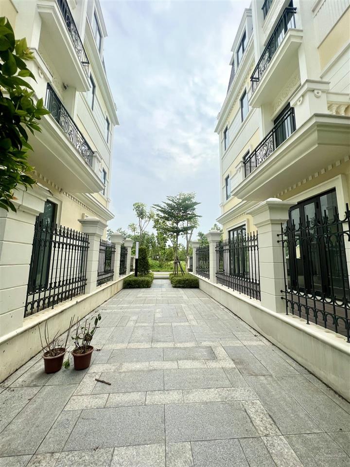 Bán căn shophouse 2 mặt tiền kđt anlac green symphony ngay mặt đường vđ 3.5 thuận lợi kinh doanh