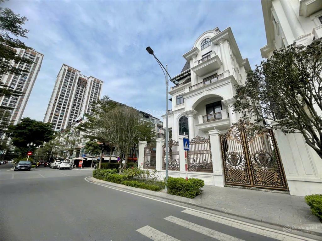 Bán căn biệt thự đơn lập mộc hương 267m2 nằm trong quần thể cao cấp the zei mỹ đình lê đức thọ