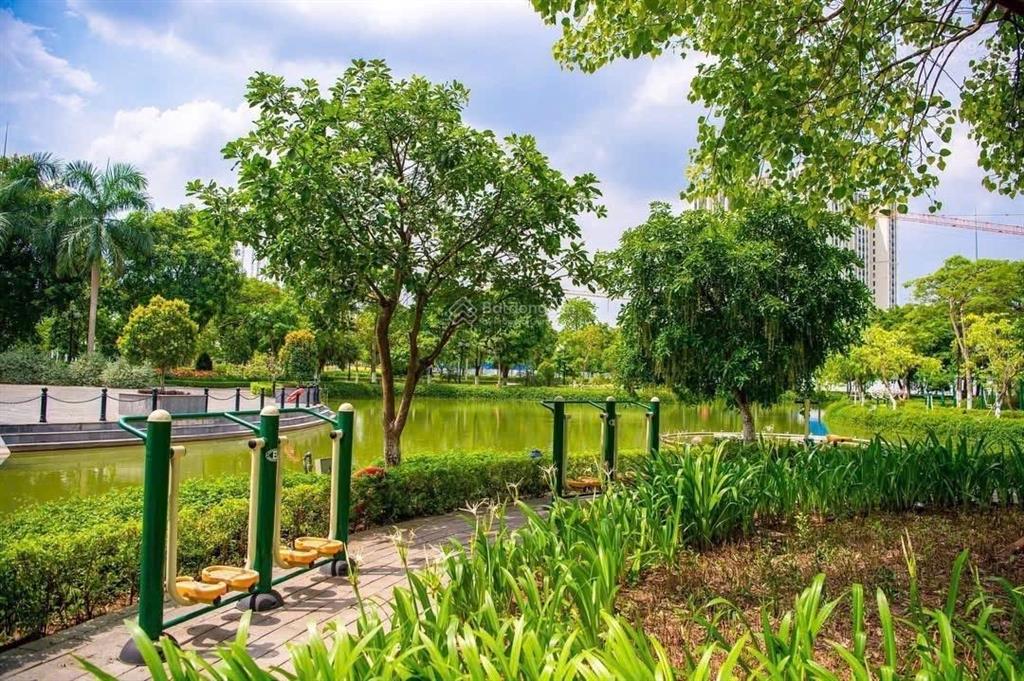 4,5 tỷ căn 2pn 68m2 chung cư moonlight 1 kđt an lac green symphony, hướng đông nam full nội thất