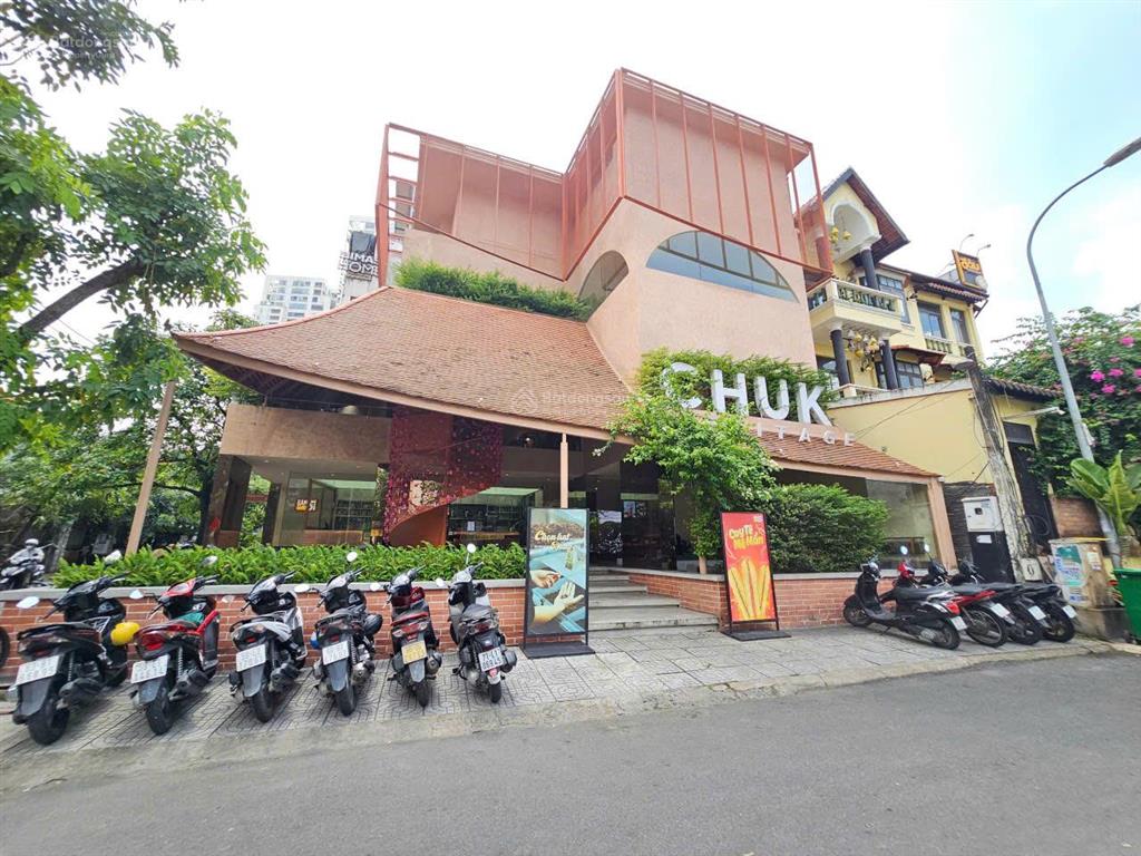 Cho thuê nhà 2 mt đường số 38, p.thảo điền, quận 2 dt 18x15m trệt 3 lầu  giá 150tr