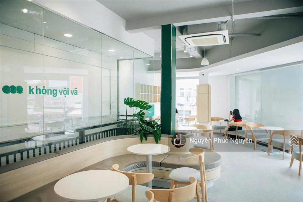 Cho thuê nhà góc 2mt 236a đinh tiên hoàng, p.đa kao, q1 dt 14x6m trệt 3 lầu giá 130tr