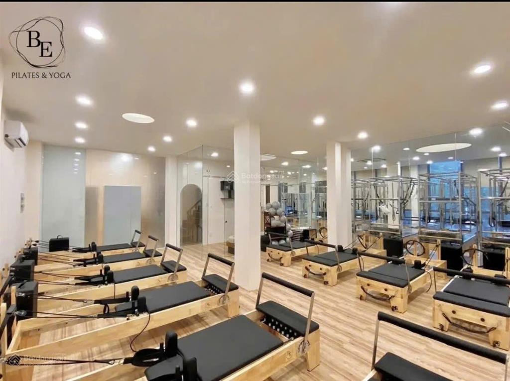 Cho thuê nhà mt 179 hai bà trưng, p.võ thị sáu, quận 3 dt 15x15m trệt 2 lầu giá 145 triệu