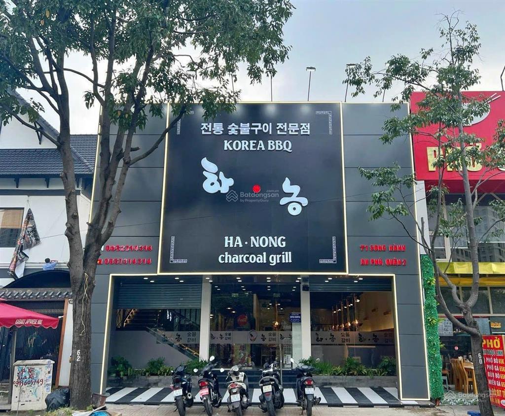 Cho thuê nhà mt 71a song hành, phường an phú, quận 2 dt 10x20m trệt lửng giá 150 triệu