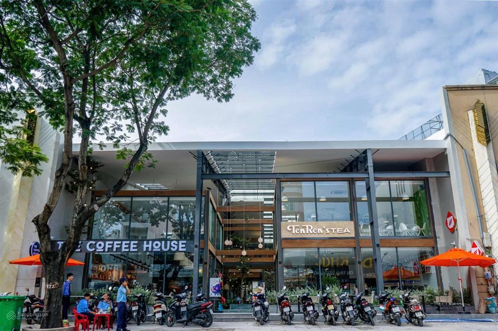 Cho thuê nhà mt 175a cao thắng, phường 12, quận 10  dt 20x45m  trệt 1 lầu  giá 400 triệu