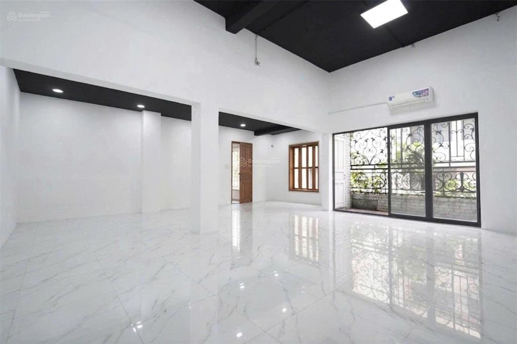 Cho thuê nhà mt pasteur, p. võ thị sáu, quận 3 dt 16x30m, 2 khối nhà giá 470 triệu, có thể tách lẻ