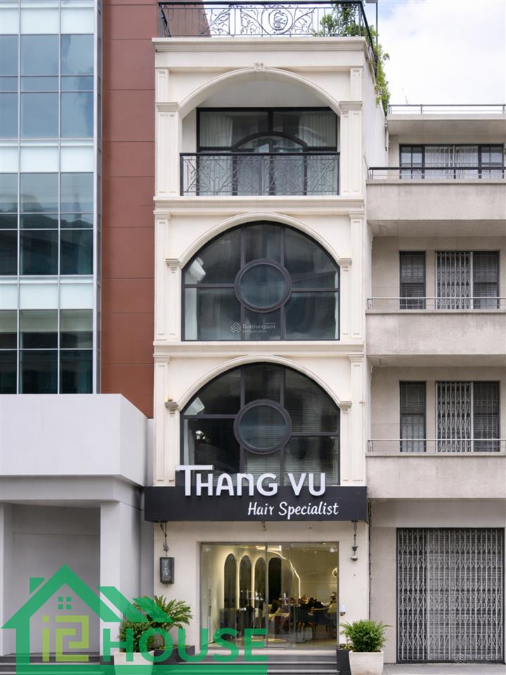 Cho thuê nhà mt 201a calmette, quận 1  dt 4x13m  trệt 3 lầu st  giá 140 triệu