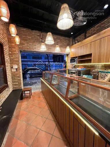 Cho thuê nhà 2mt phạm ngọc thạch, p. võ thị sáu, q3, dt 4x16m trệt lửng 1 lầu giá 60 triệu