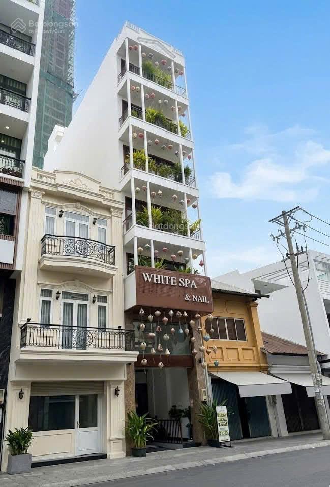 Cho thuê nhà mt đề thám, p. phạm ngũ lão, quận 1 dt 4.2x19m hầm trệt lửng 5 lầu  giá 97 triệu