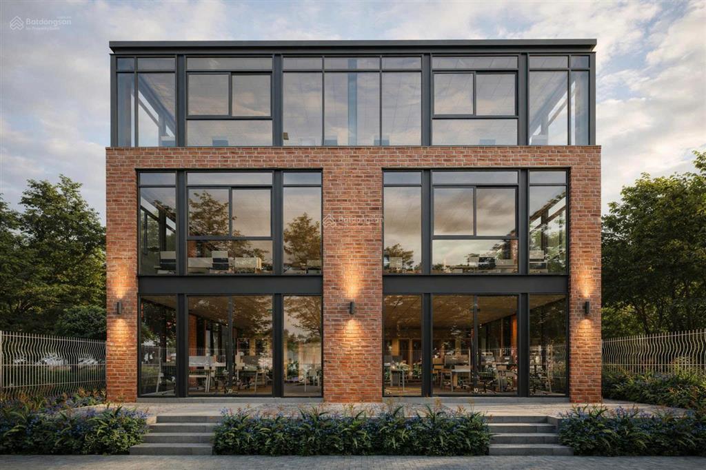 Cho thuê nhà mt 118a nguyễn văn hưởng thảo điền quận 2 dt 143m²/sàn trệt 2 lầu áp mái giá 185tr