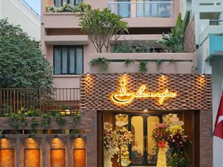 Cho thuê nhà mt 19 đặng tất, phường tân định, quận 1 dt 8x24m trệt 2 lầu giá 99 triệu