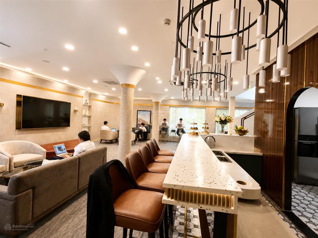 Cho thuê nhà mt 199 nam kỳ khởi nghĩa, p. võ thị sáu, quận 3 dt 11x10m trệt 2 lầu giá 260 triệu