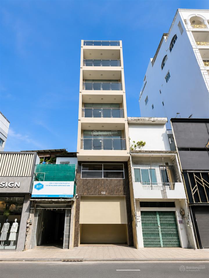 Cho thuê tòa nhà 132a nguyễn trãi, phường 3, quận 5 dt 5x22m hầm 7 lầu st giá 130 triệu