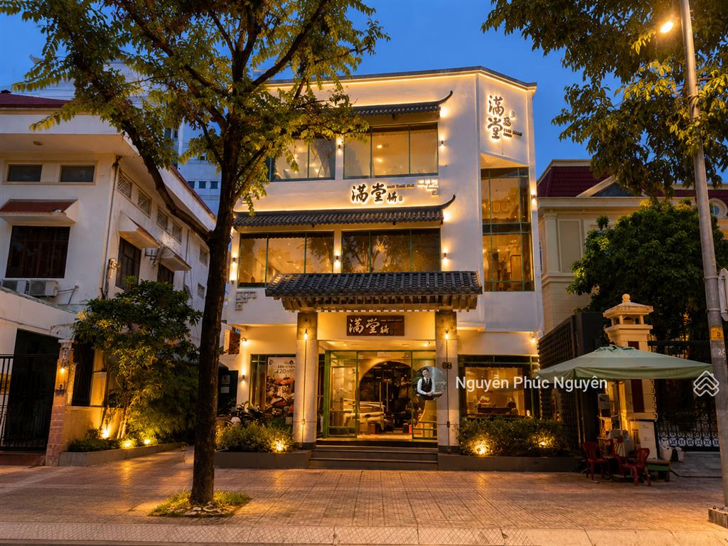 Cho thuê nhà mt 6 lê quý đôn, phường võ thị sáu, quận 3 dt 10x30m trệt 2 lầu giá 299 triệu