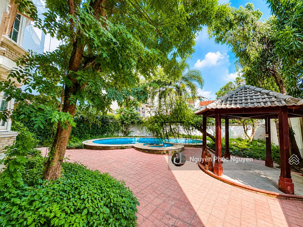 Cho thuê biệt thự 56a ngô quang huy, thảo điền, q2 dt 650m² hồ bơi giá 180 triệu