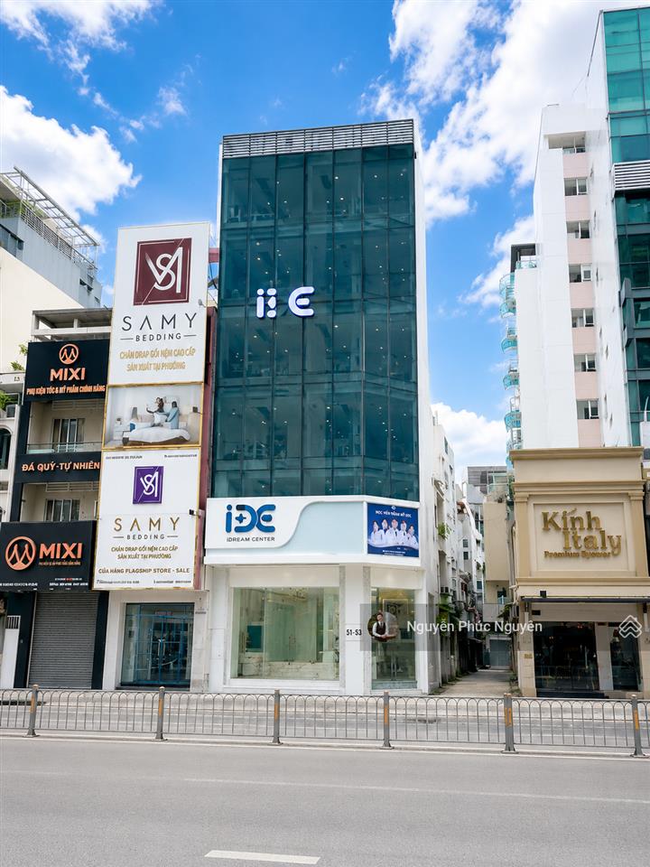 Cho thuê tòa nhà 2mt đường 3/2, p.11, q.10 hầm 5 lầu tm giá 150 triệu