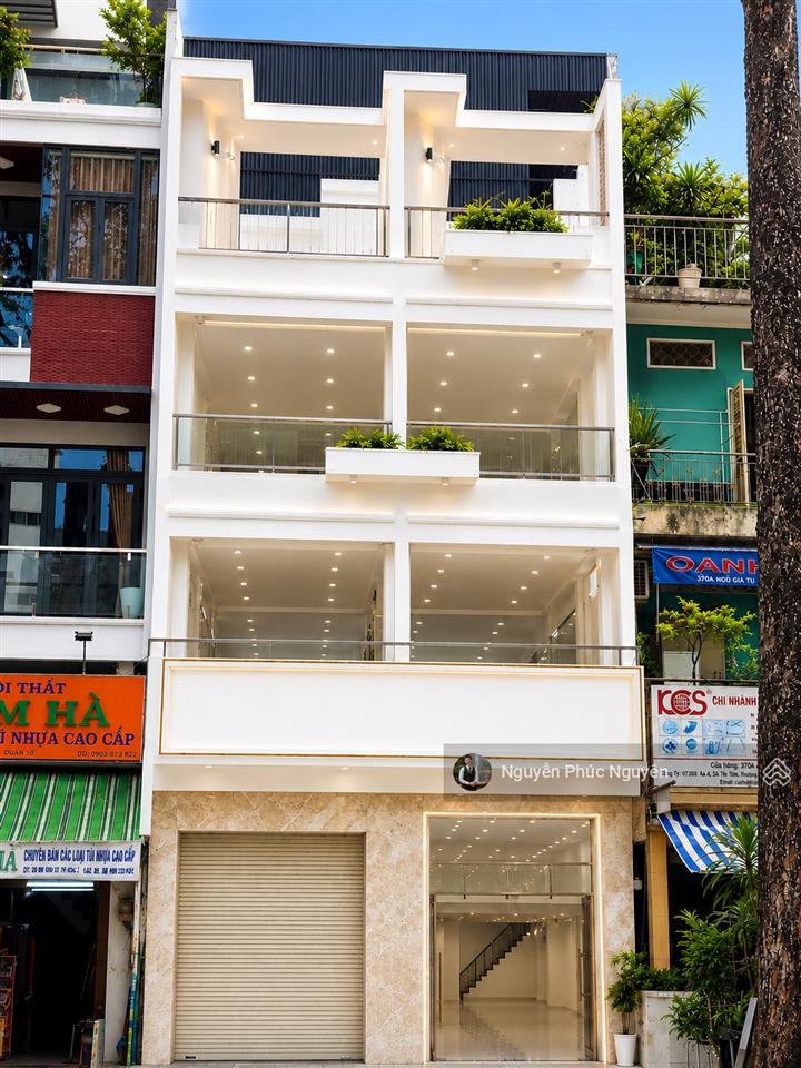 Cho thuê nhà mt ngô gia tự, phường 4, quận 10 dt 7x16m nở hậu 12m trệt 3 lầu st giá 99 triệu
