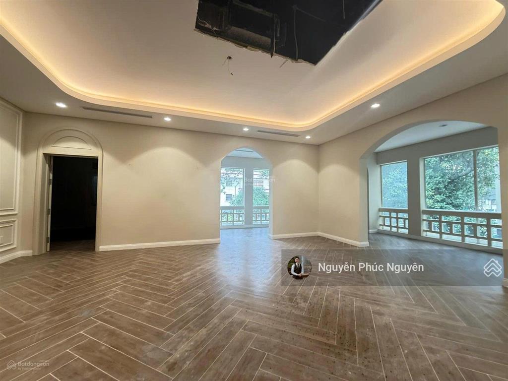 Cho thuê biệt thự mt nam kỳ khởi nghĩa q3, diện tích 21x37m, trệt 1 lầu, giá 300tr