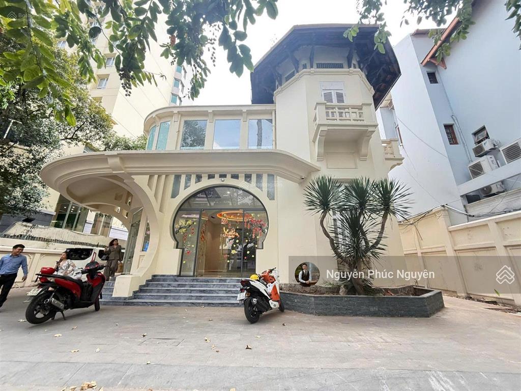 Cho thuê biệt thự mt nam kỳ khởi nghĩa q3, diện tích 21x37m, trệt 1 lầu, giá 300tr