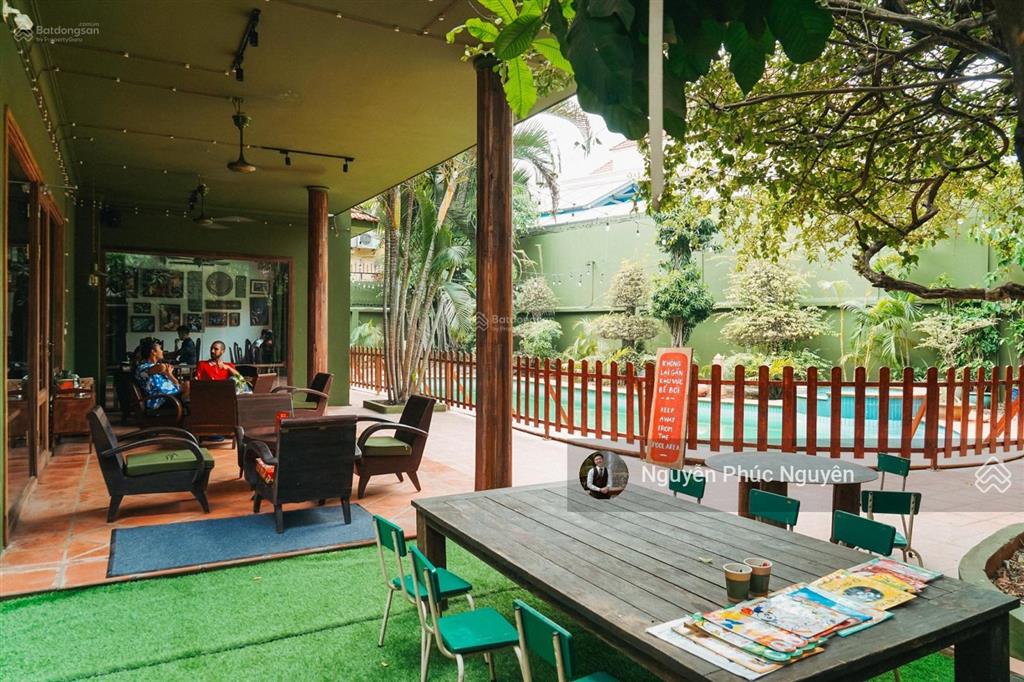 Ngang 30 mét tại xuân thủy, thảo điền, quận 2. dt 30x40m. trệt lửng