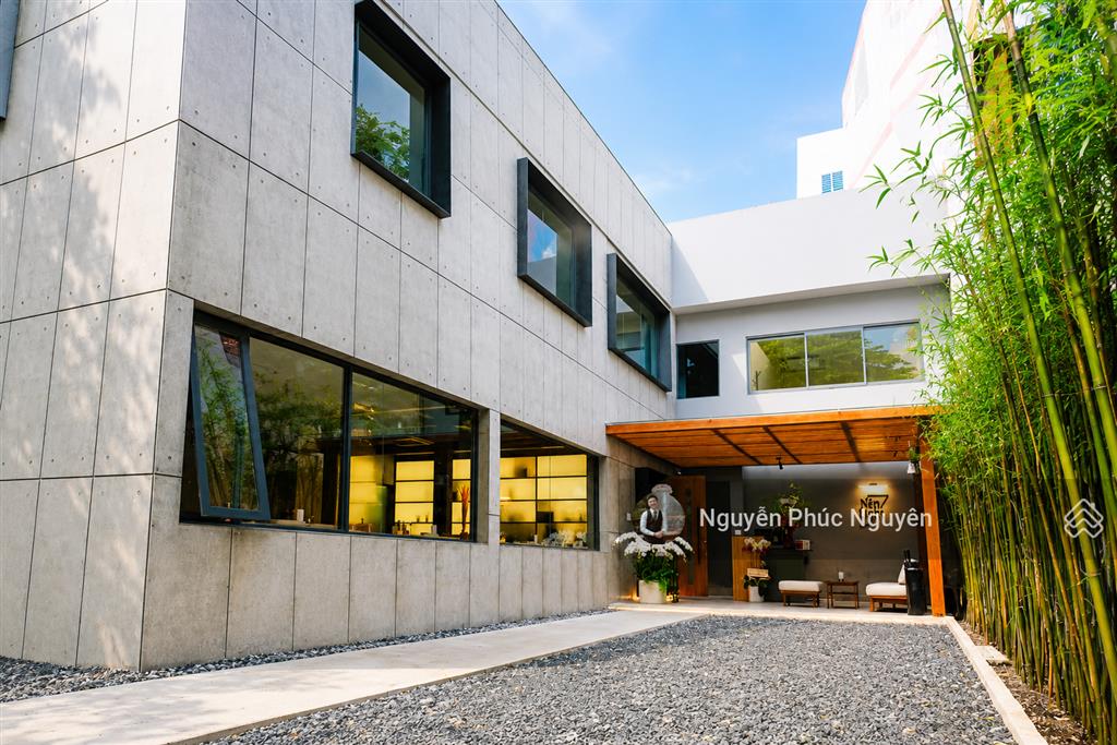 Cho thuê nhà nguyên căn trần đình xu, p. nguyễn cư trinh, q.1 dt 13x25m dtsd 315m² giá 100 triệu