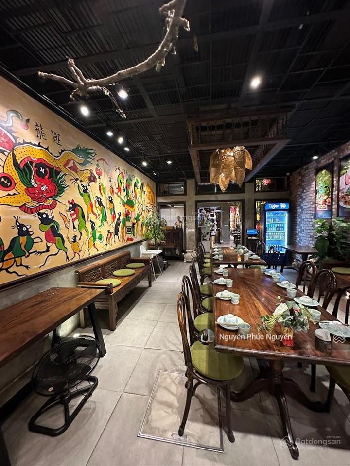 Cho thuê nhà mặt phố thảo điền, quận 2. dtsd 600m2