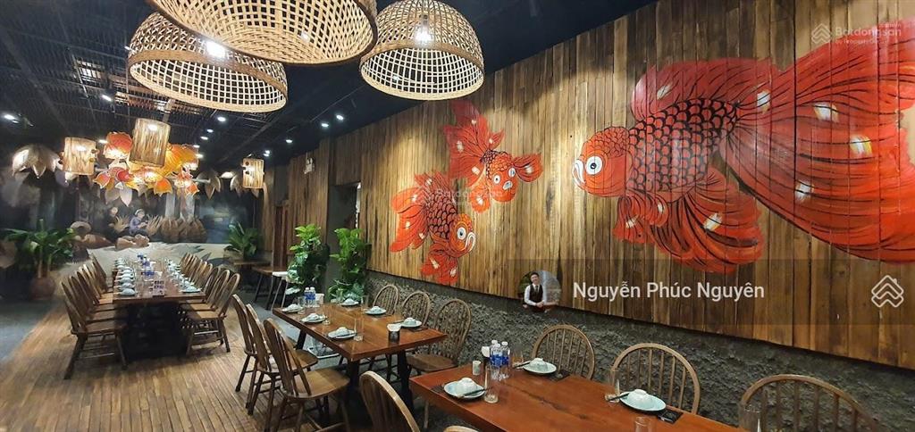 Cho thuê nhà mặt phố thảo điền, quận 2. dtsd 600m2