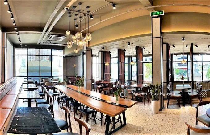 Cho thuê nhà 3mt trần hưng đạo quận 5  dt 8x16m  dtsd 533m²  trệt 3 lầu st  giá 180 triệu