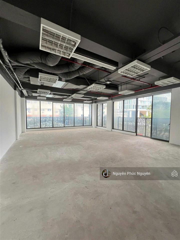 Cho thuê tòa nhà 47a tú xương, phường võ thị sáu, quận 3, dtsd 483m2, hầm, 2 lầu, tm, giá 280 triệu