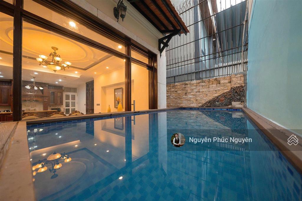 Cho thuê biệt thự nguyễn ư dĩ, quận 2, diện tích 10x20m, hầm trệt 3 lầu, full nội thất, giá 150tr