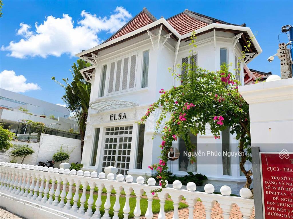 Cho thuê biệt thự mt võ thị sáu q3, diện tích 22x25m, trệt 1 lầu, sân vườn, giá 150tr
