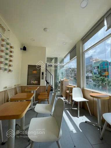 Cho thuê nhà mặt tiền đường phan xích long, phường 7, quận phú nhuận diện tích 25,5m2 trệt 2 lầu st