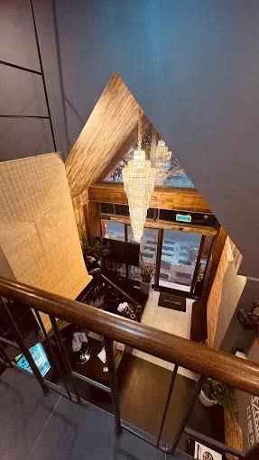 Cho thuê nhà mt nguyễn trãi, p. phạm ngũ lão, q1 dt 4.1x21m trệt lửng 1 lầu giá 95 triệu