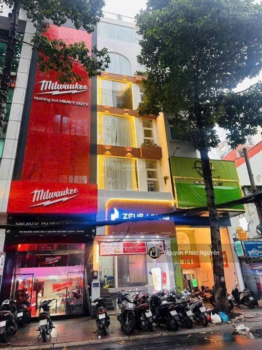Cho thuê nhà mặt tiền nguyễn công trứ, quận 1, 4.6x17.5m, hầm trệt 5 lầu, 13pn, hồ bơi, giá 140tr