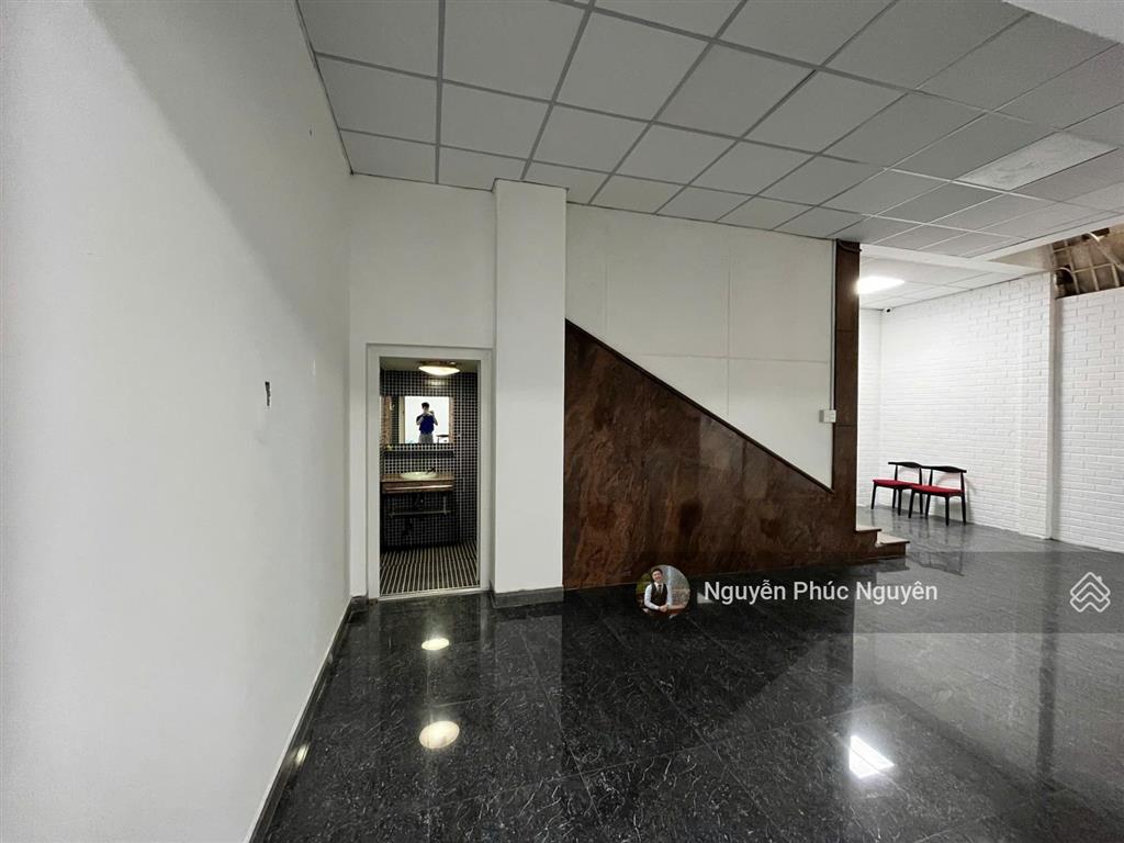 Cho thuê nhà mặt tiền nguyễn công trứ, quận 1, 4.6x17.5m, hầm trệt 5 lầu, 13pn, hồ bơi, giá 140tr