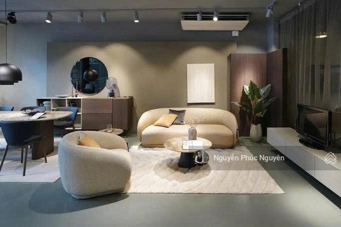 Cho thuê nhà mt hai bà trưng q1 10x28m nở hậu 12m trệt 1 lầu sân thượng, giá 250tr