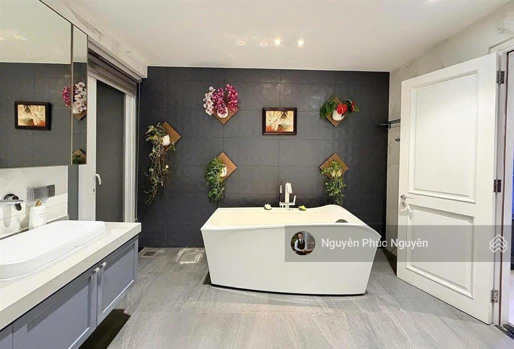 Cho thuê nhà nguyên căn hồ văn huê qpn 7x18m trệt 4 lầu, 5pn 6wc, full nội thất, giá 75tr