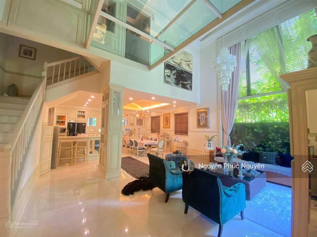 Cho thuê biệt thự góc 2mt nguyễn văn trỗi qpn 10x20m trệt 3 lầu st sân vườn full nt giá 140tr