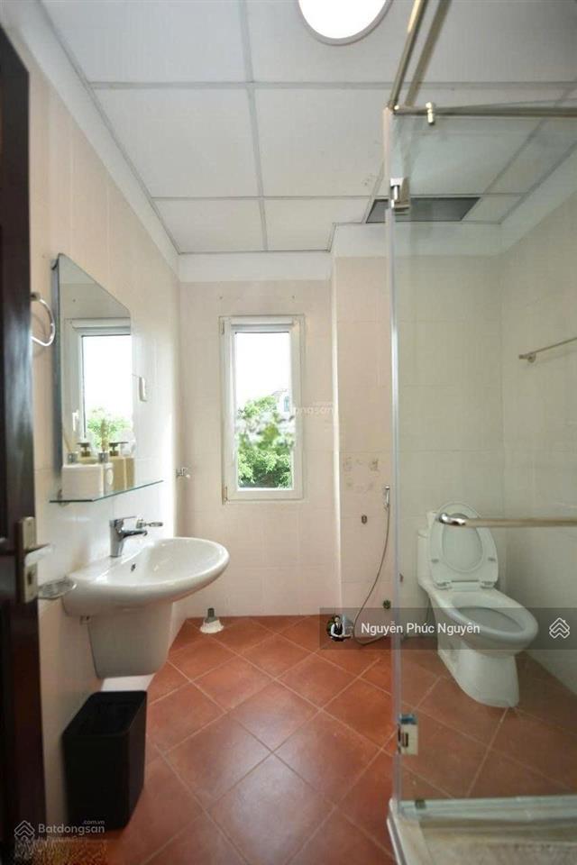 Cho thuê biệt thự thảo điền q2, 375m, trệt 2 lầu, sân vườn, hồ bơi, 6pn 5wc, giá 130tr