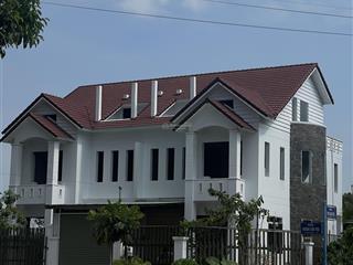 Nhà biệt thự đã hoàn công hoàn thiện mặt ngoài trong khu dân cư samco