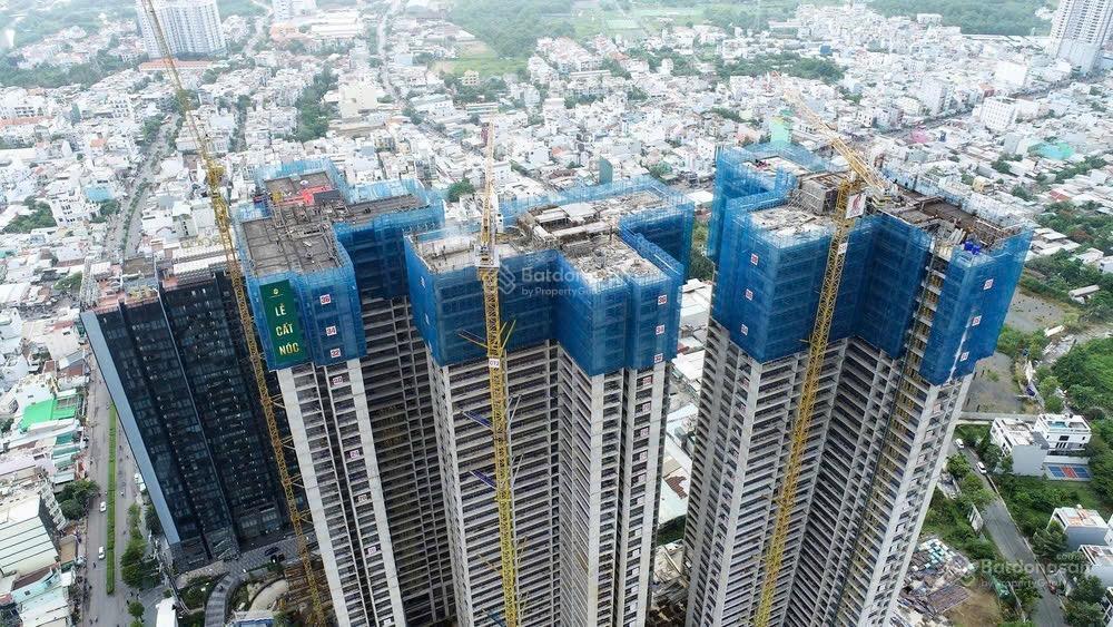 Báo giá căn góc có 2 view đẹp tháp v8, view sông và view phú mỹ hưng rất thoáng