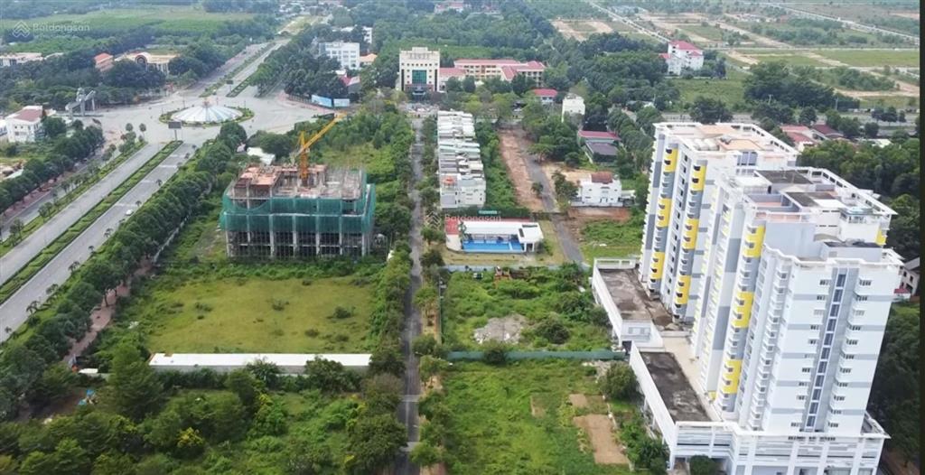 Đất biệt thự đã có sổ hồng ngay trung tâm huyện nhơn trạch, cách vòng xoay chiếc nón 800m