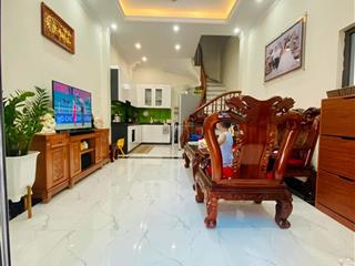 Cc bán nhà dân xây, 4 tầng full đồ ở ngay gần bến xe yên nghĩa, giá hợp lí  0866 881 ***