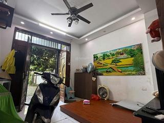 Cc cần bán gấp nhà xây kiên cố, ngõ thông, cạnh đường quang trung, full đồ, chỉ về ở, đt 0866 881 ***