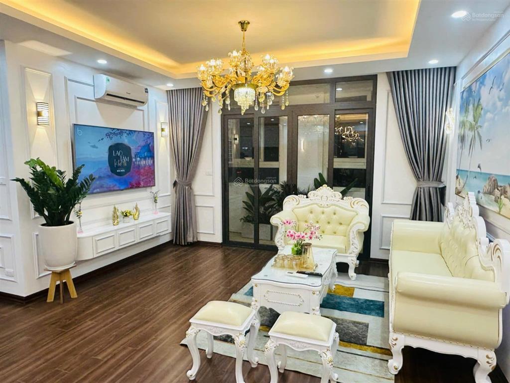 Bán ch 34t hoàng đạo thuý 275m 5n4w giá 26 tỷ full nt p yên hoà