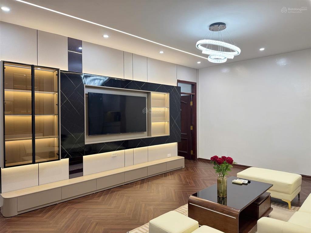 Bán ch 17t5 hoàng đạo thuý 116m 3n2w giá 8.9 tỷ đầy đủ nội thất