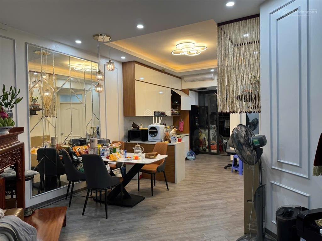 Bán ch 17t5 151m² giá 10 tỷ 3n3w hoàng đạo thuý đầy đủ nội thất