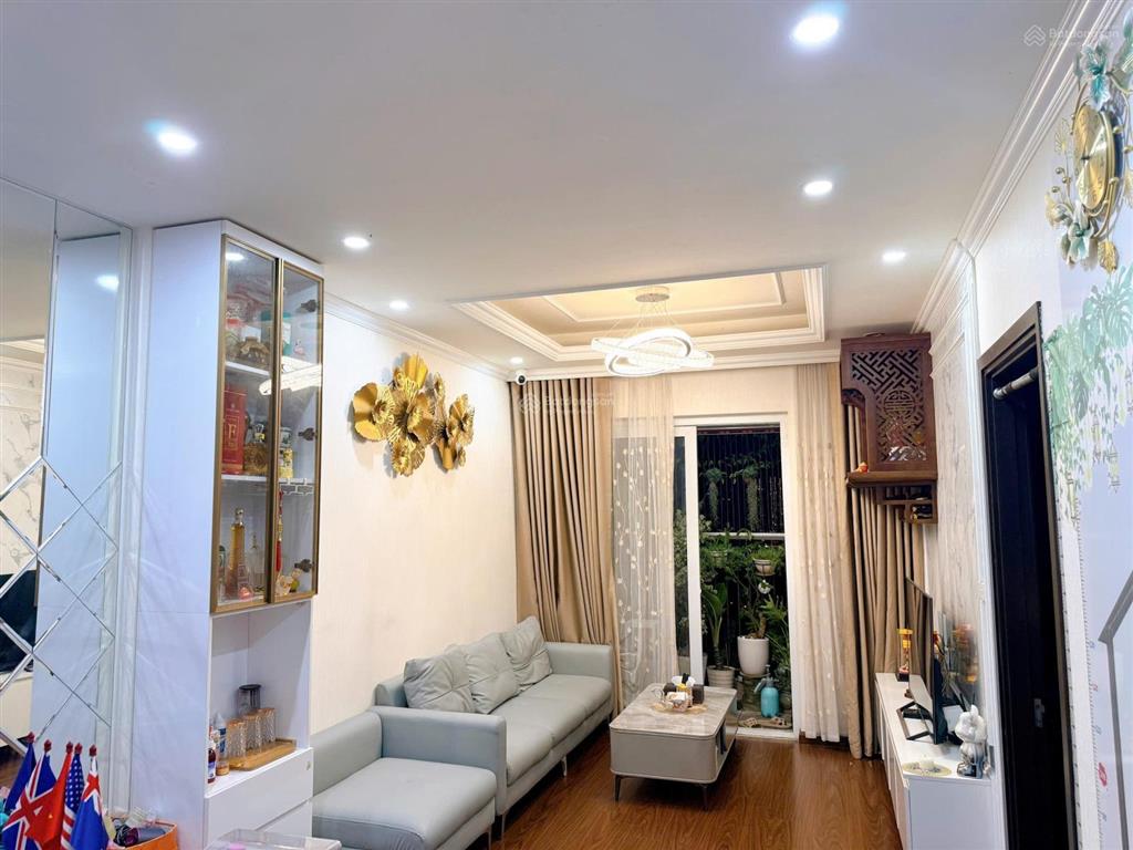 Bán ch 90 nguyễn tuân 71m 2n2w giá 6,3 tỷ đầy đủ nội thất có thương lượng
